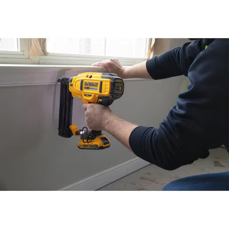 18-Gauge Cordless Brad Nailer Kit with 2.0Ah Batteries A7178