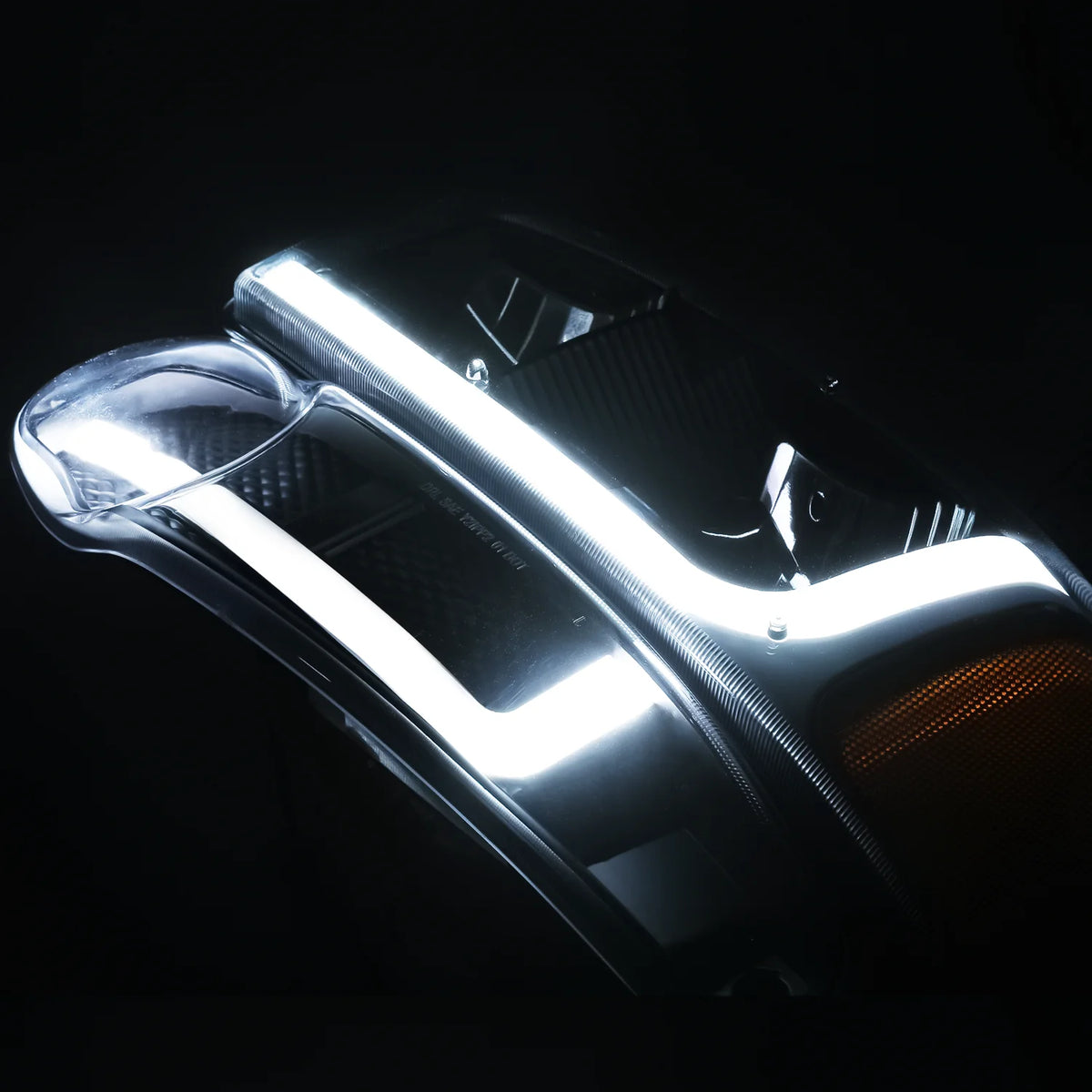 Headlights Assembly with 2 Pairs Pre-Assembled 6000K LED Bulbs V649