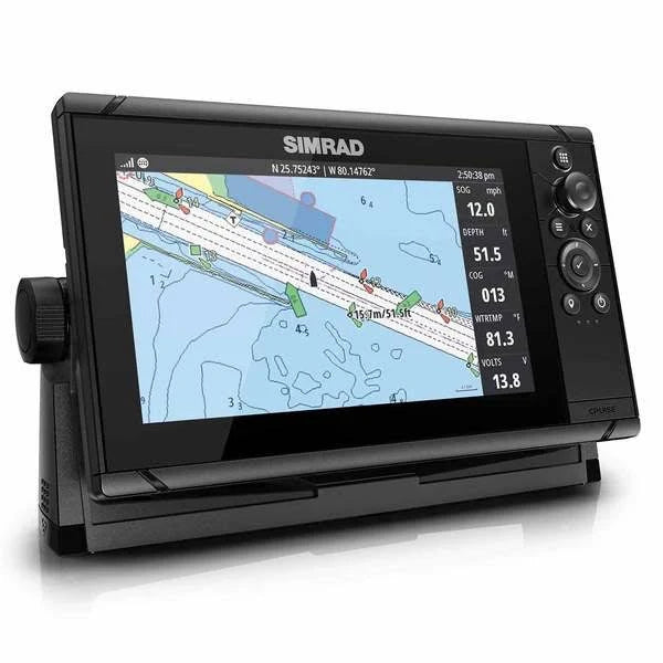 Cruise 7 US Coastal with 83/200 Transom Mount Transducer U807946