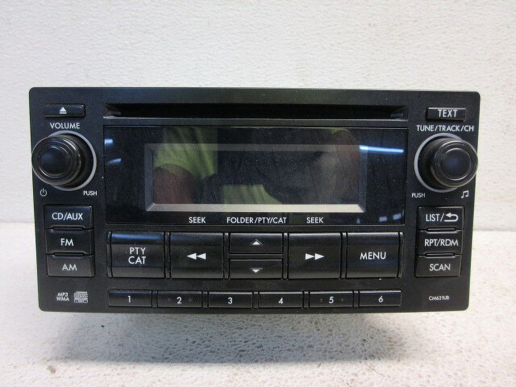 Pre-Owned Subaru Impreza XV Crosstrek AM FM CD Radio Receiver CM621UB OEM K13027