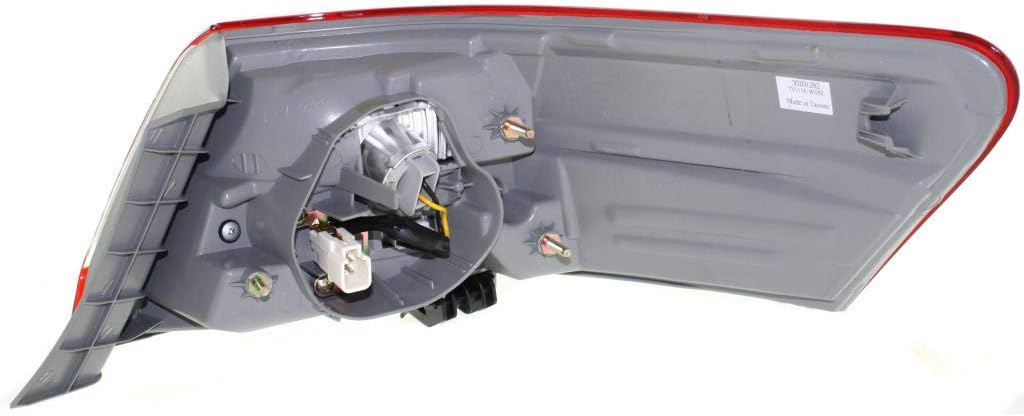 Passenger Side Tail Light Assembly R82580