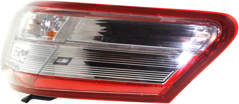 Passenger Side Tail Light Assembly R82580