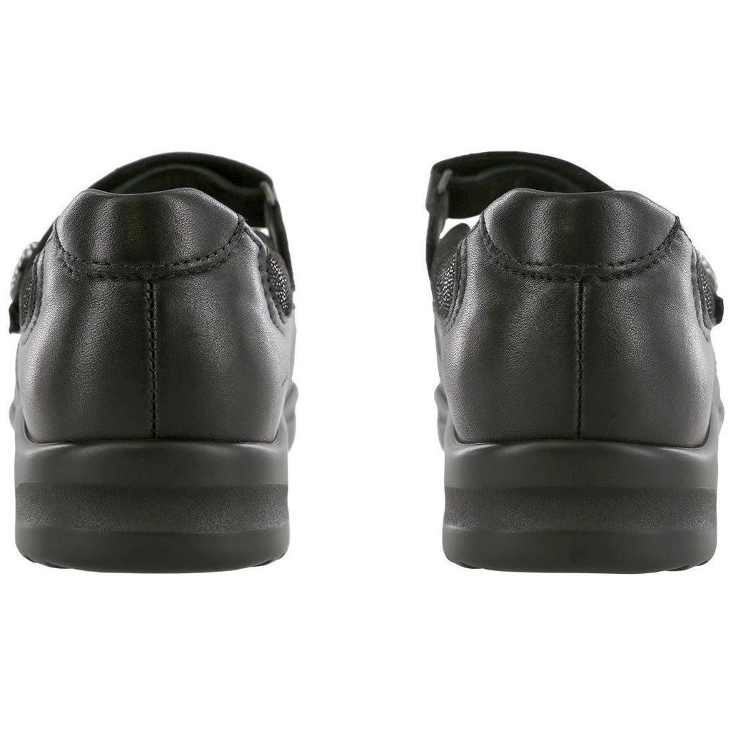 Black Step Out Shoes Q223221