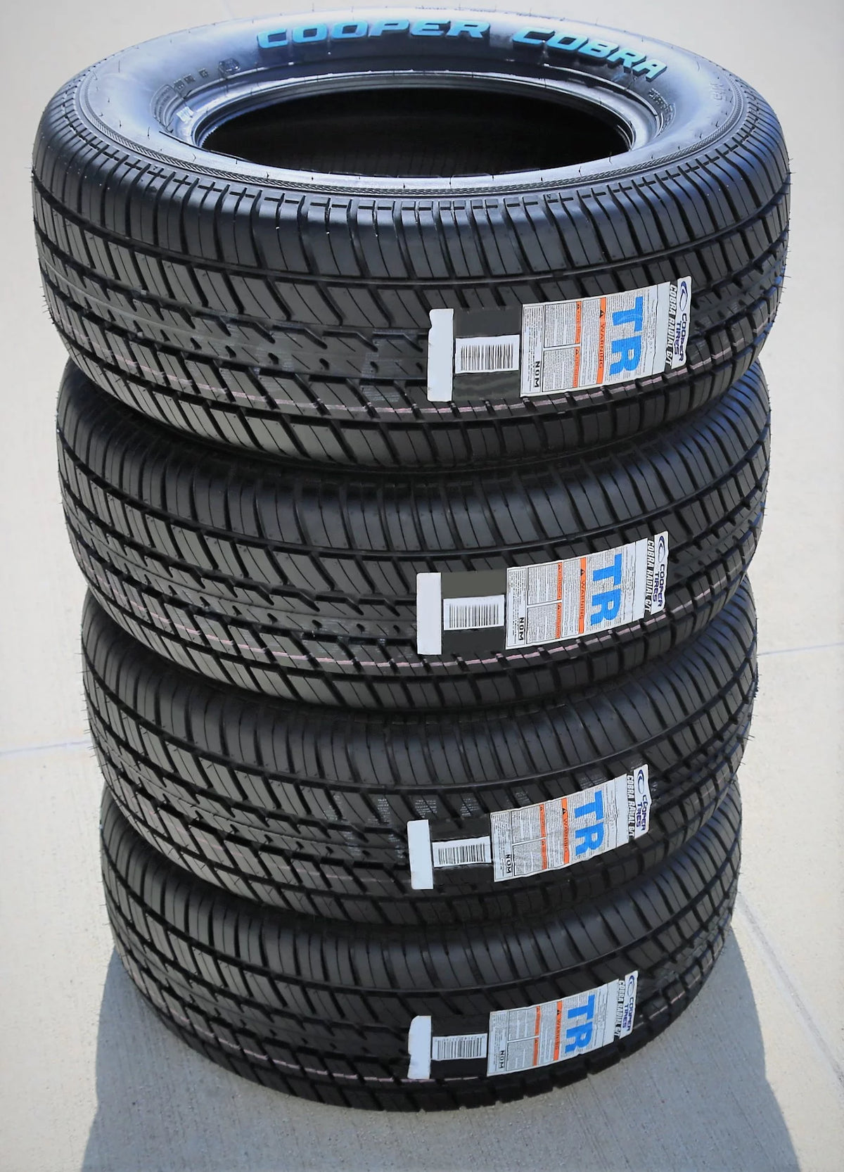 Set of 4 225/70R15 All Season Tires V482