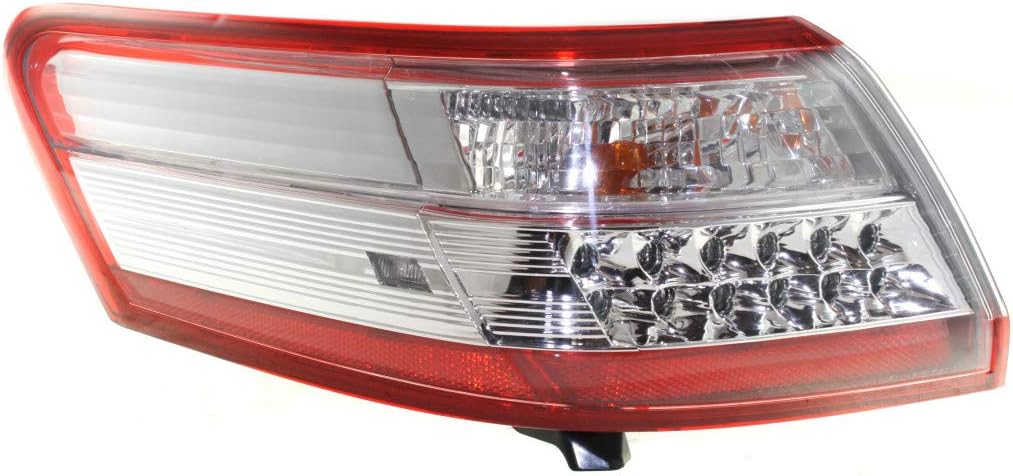 Passenger Side Tail Light Assembly R82580