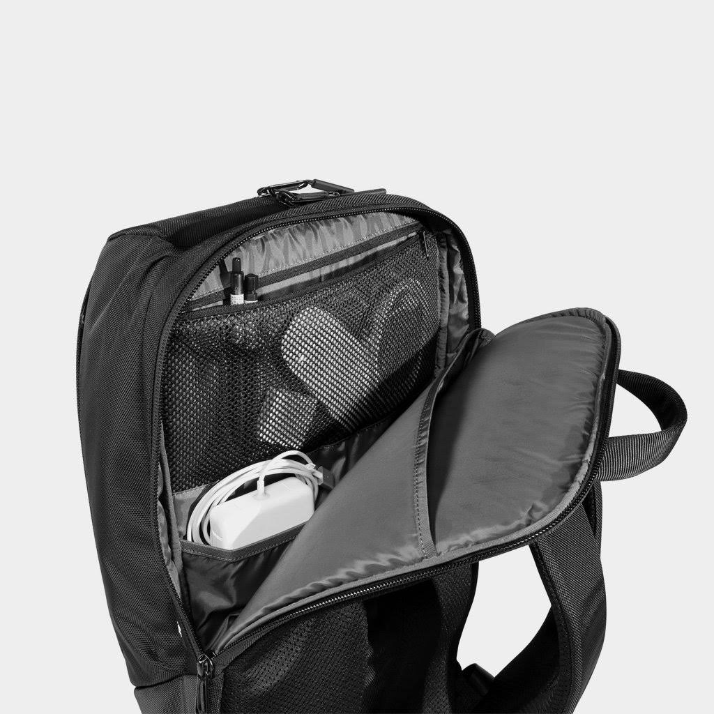 Black Duffel Pack C744
