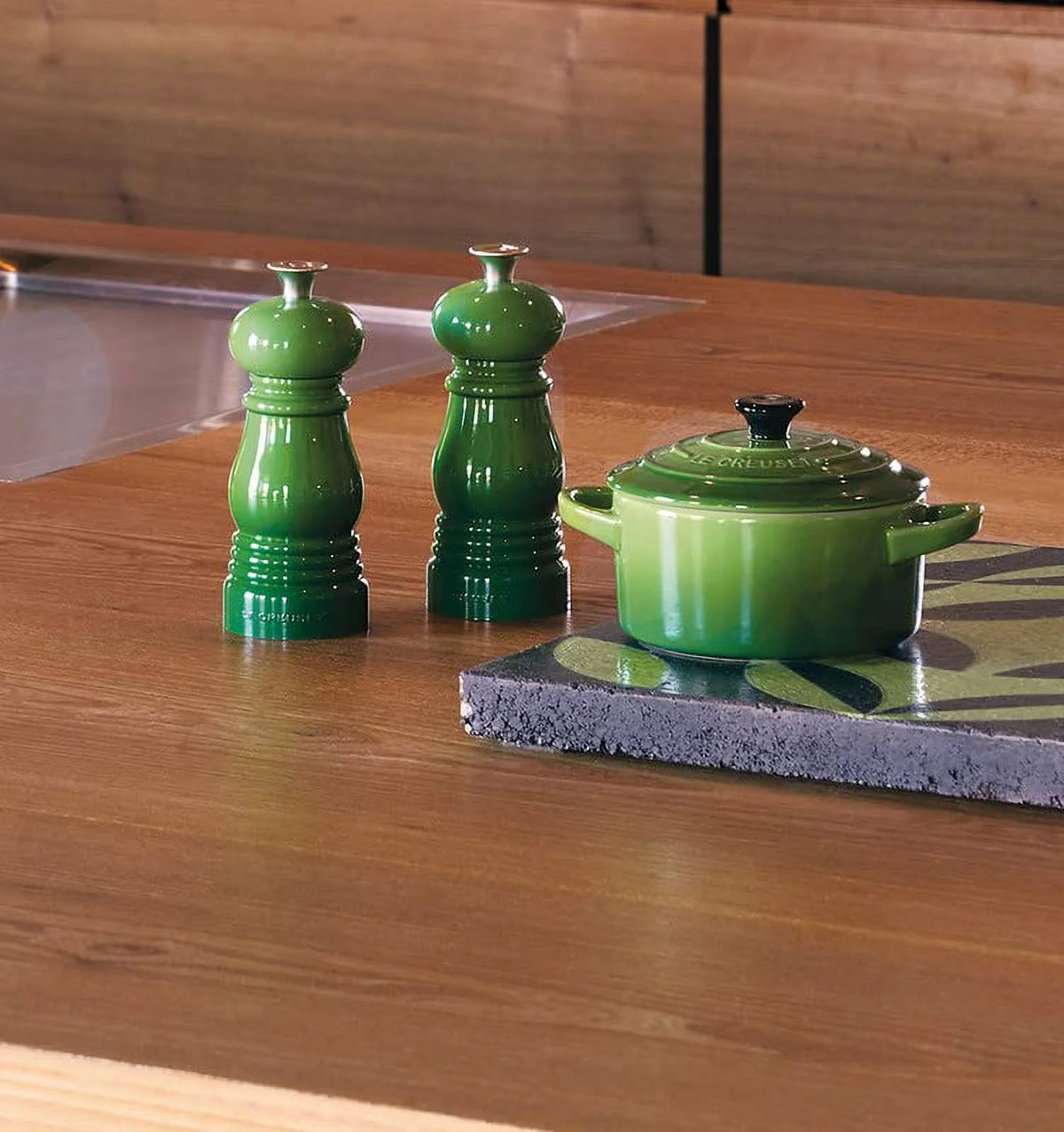 Bamboo Green Mills M8319