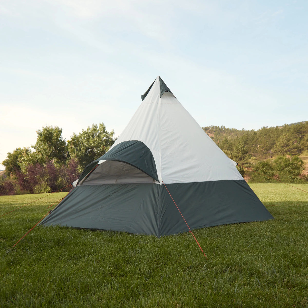 7-Person 1-Room Teepee Tent with Vented Rear Window, Green E7979